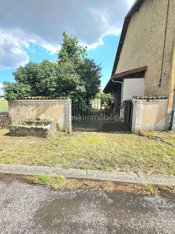 Maison à SEICHEPREY