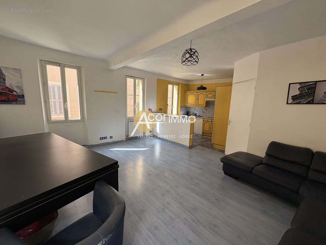 Maison de ville +commerce + fonds de commerce +appartement - photo 3