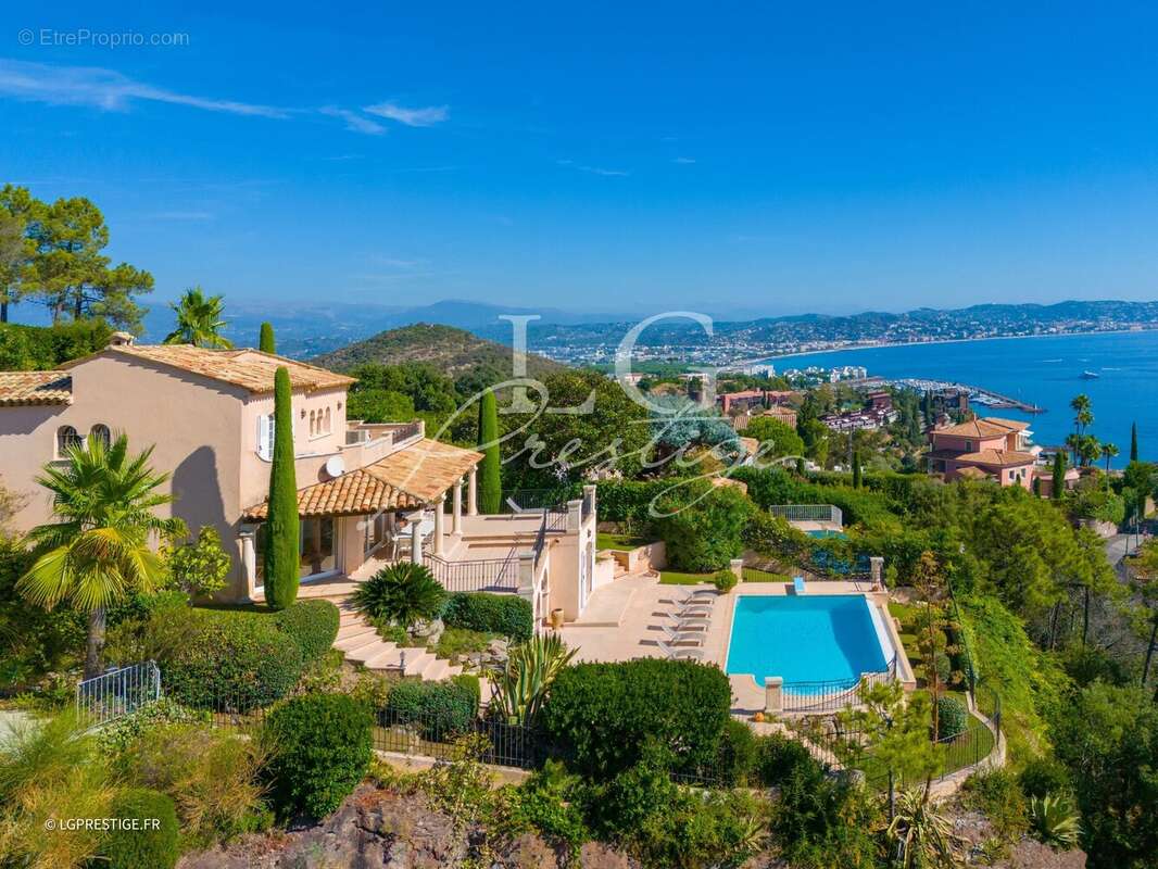 Maison à THEOULE-SUR-MER