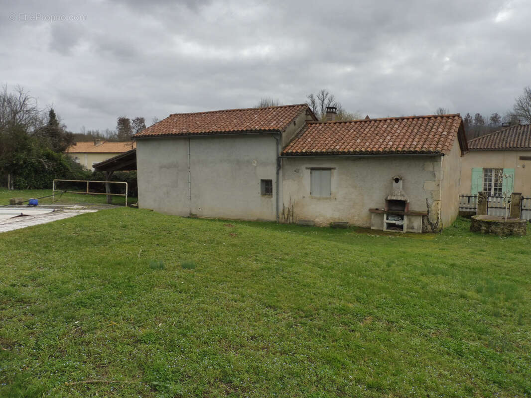 Maison à PONTEYRAUD
