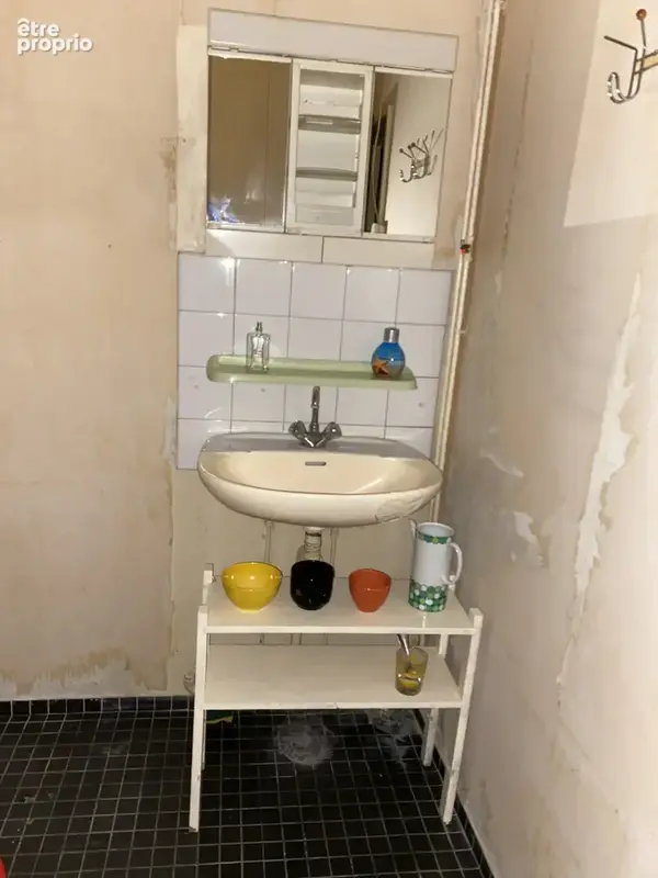 Studio, au rez de jardin dans un parc très recherché, investisement très rentable. - photo 2