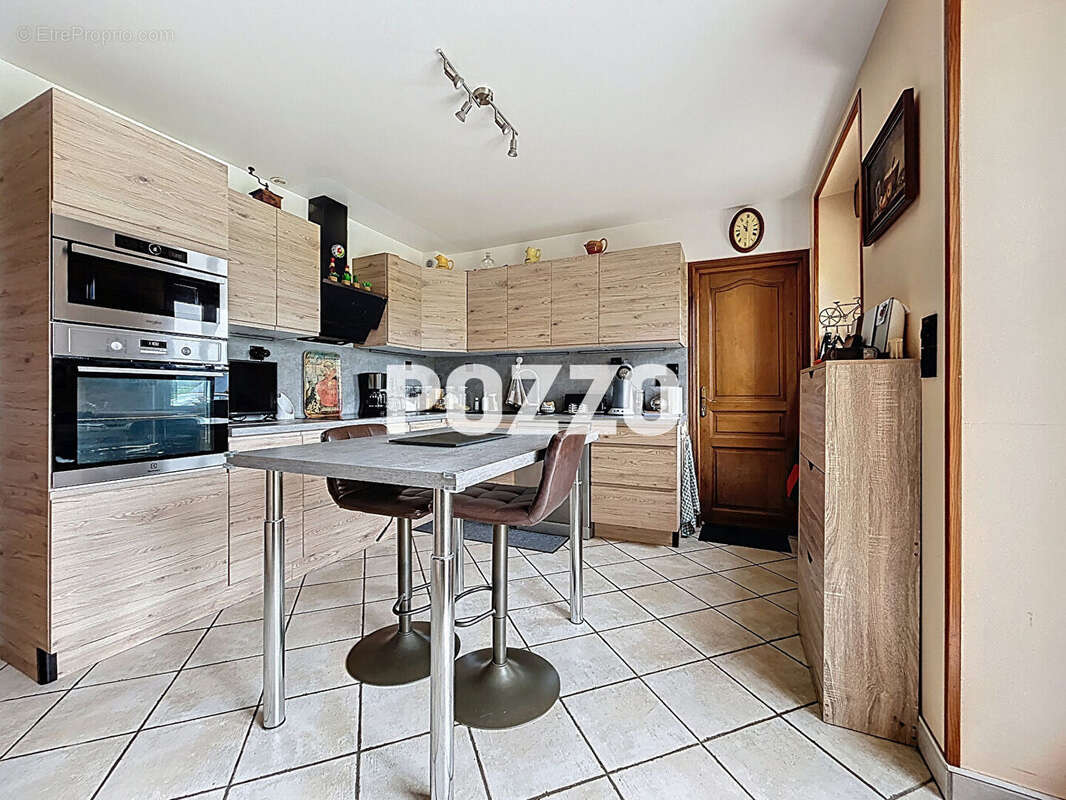 CHAMP DU BOULT - spacieuse maison au calme sur terrain de 7258 m² - photo 5