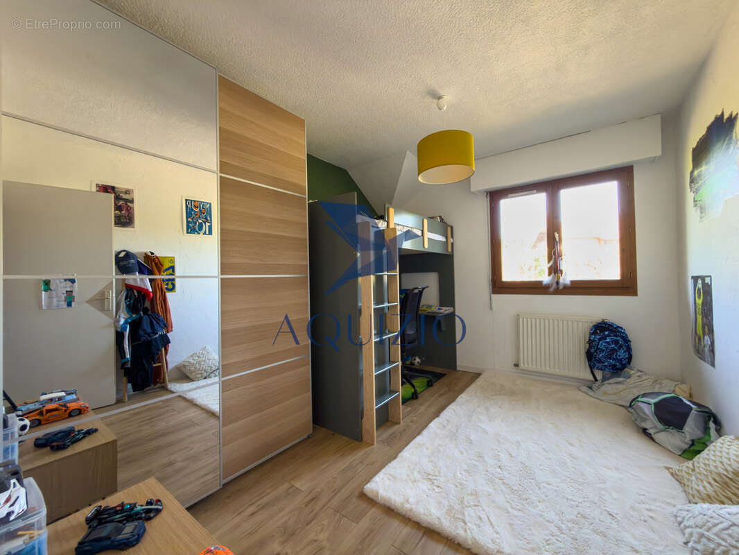 T4 en duplex idéalement situé - photo 14