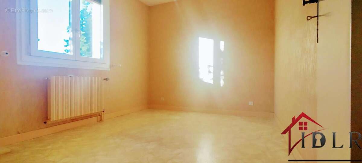 Maison à SEMOUTIERS-MONTSAON