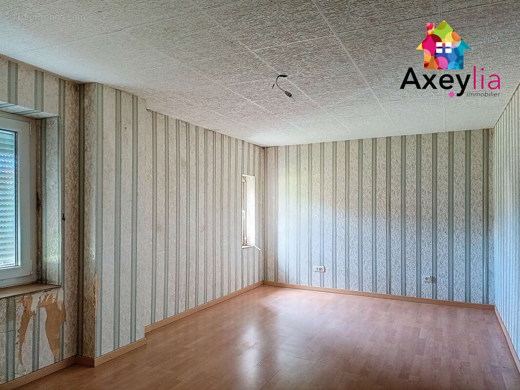 Maison à RIGNY-SUR-ARROUX