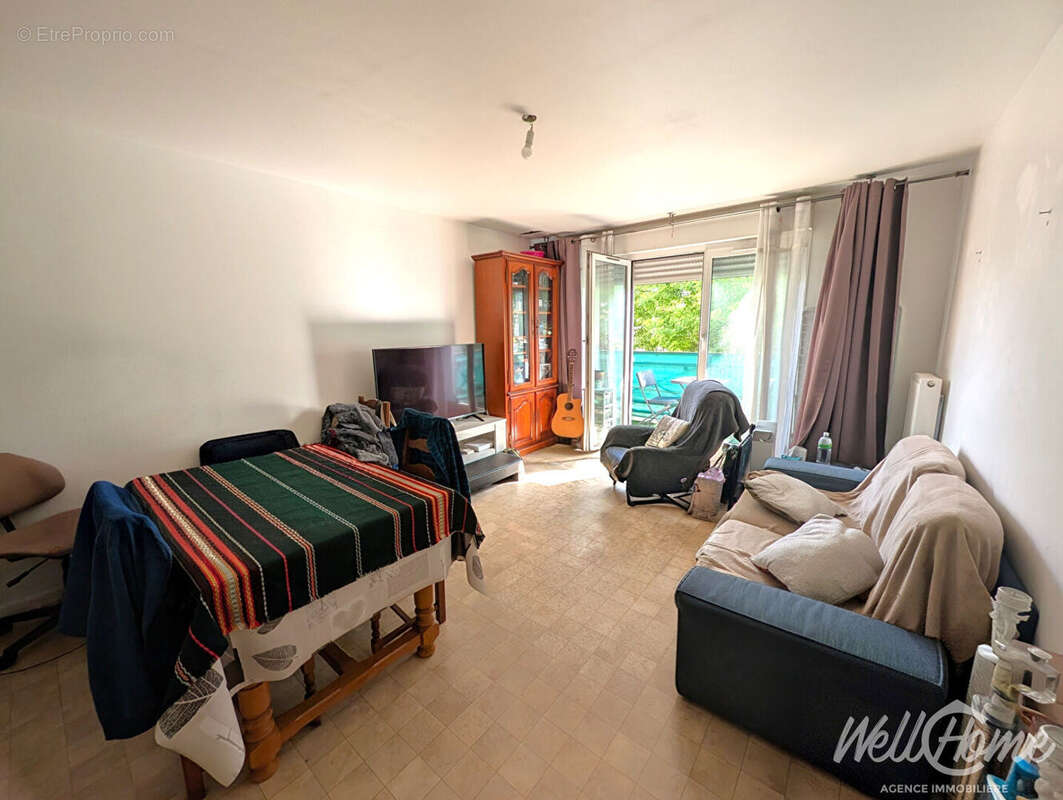 Appartement à JOUY-LE-MOUTIER