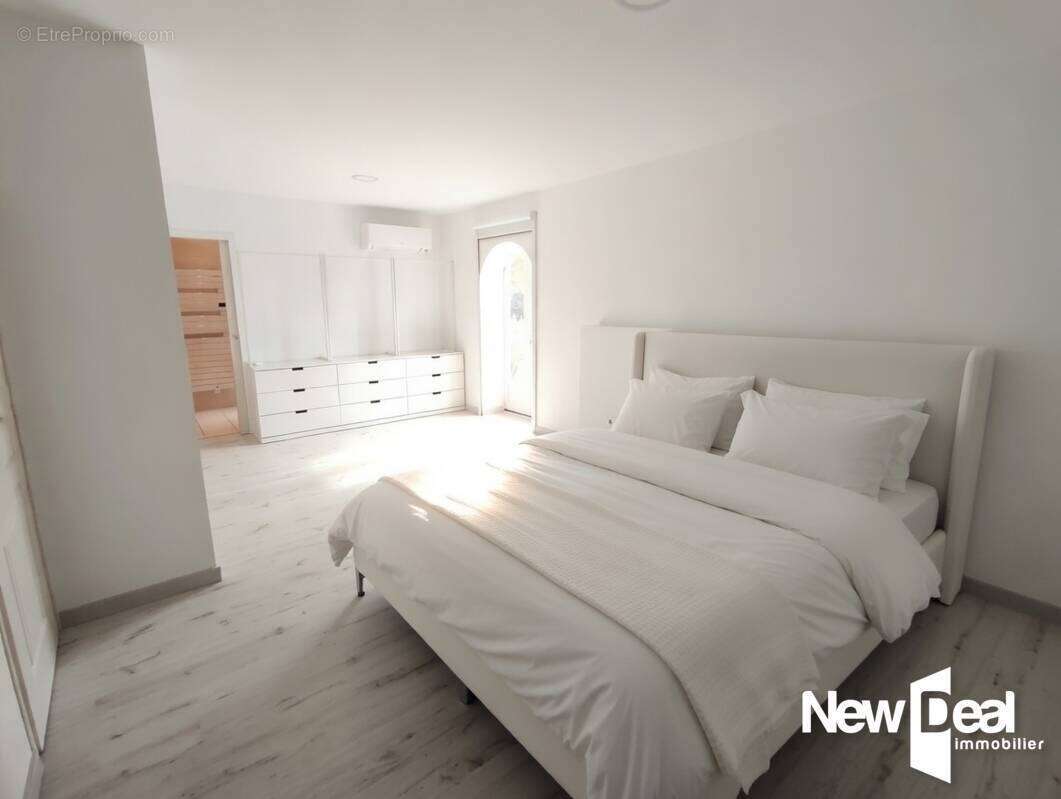 Maison à LAROQUE-TIMBAUT