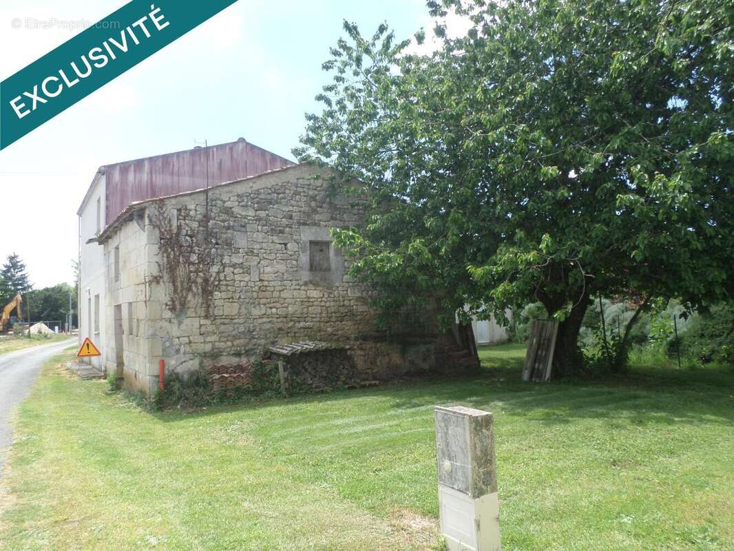 Photo 9 - Maison à SAINT-GEORGES-DES-COTEAUX