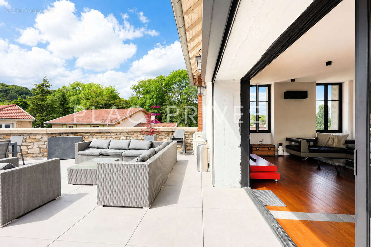 Appartement à HOUDEMONT
