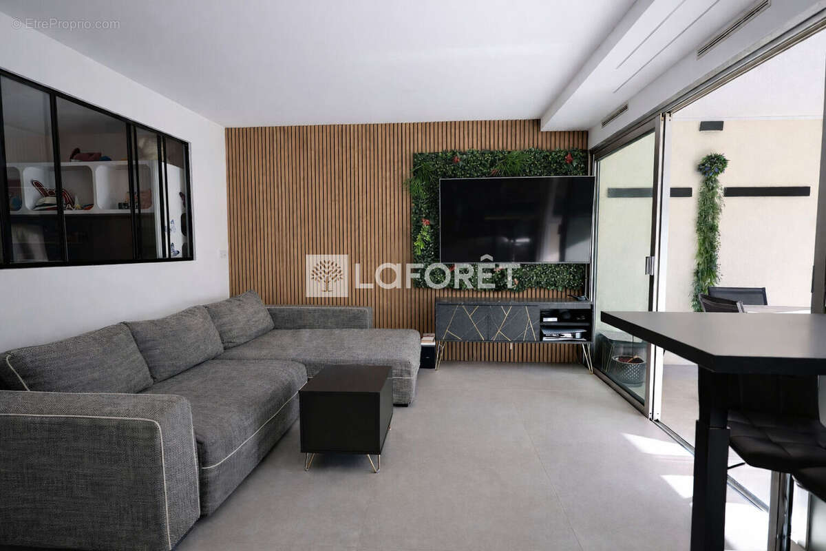 Appartement Antibes 3 pièce(s) 53 m2 - photo 2