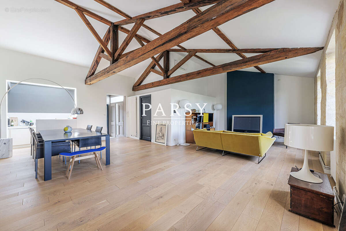 Appartement à BORDEAUX