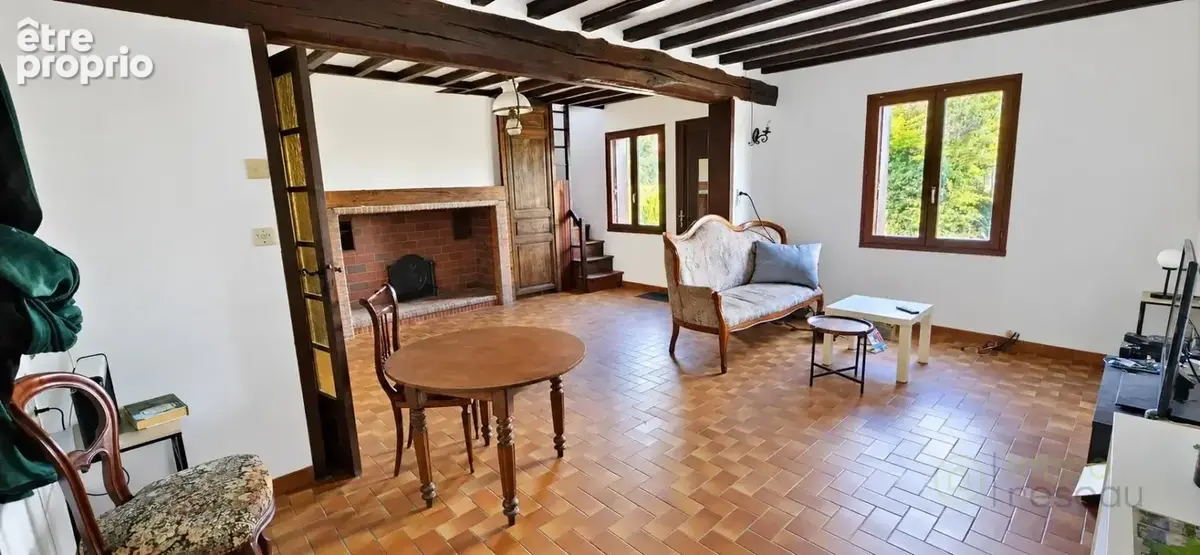 Maison 99 m² à Crevecoeur-Le-Grand  - photo 2