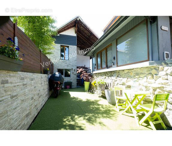 Maison à NEUVECELLE