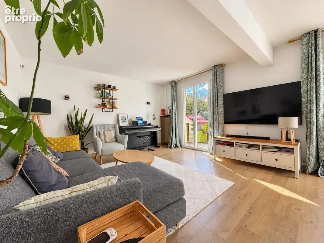 Maison À Vendre Secteur Rare avec Jardin et Garage - photo 6