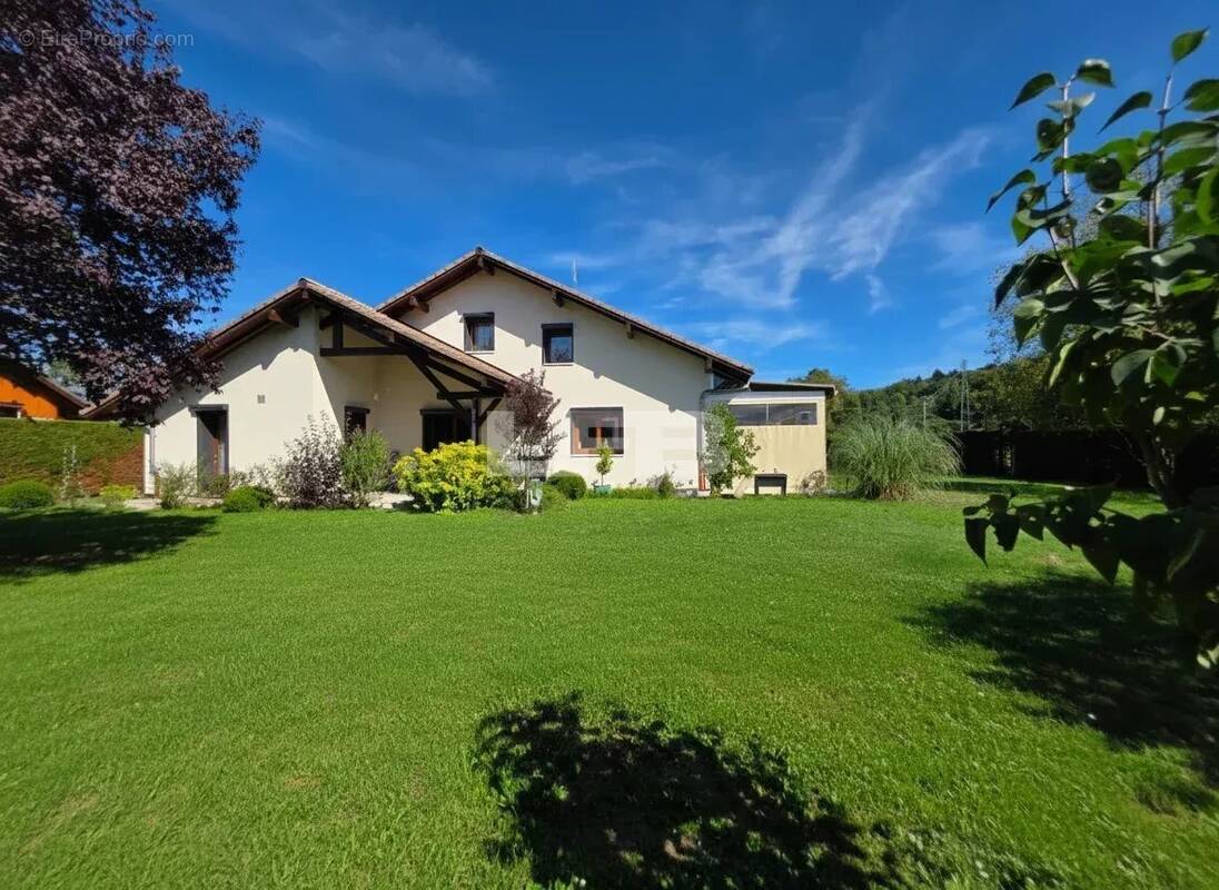 Maison à HAUTEVILLE-SUR-FIER
