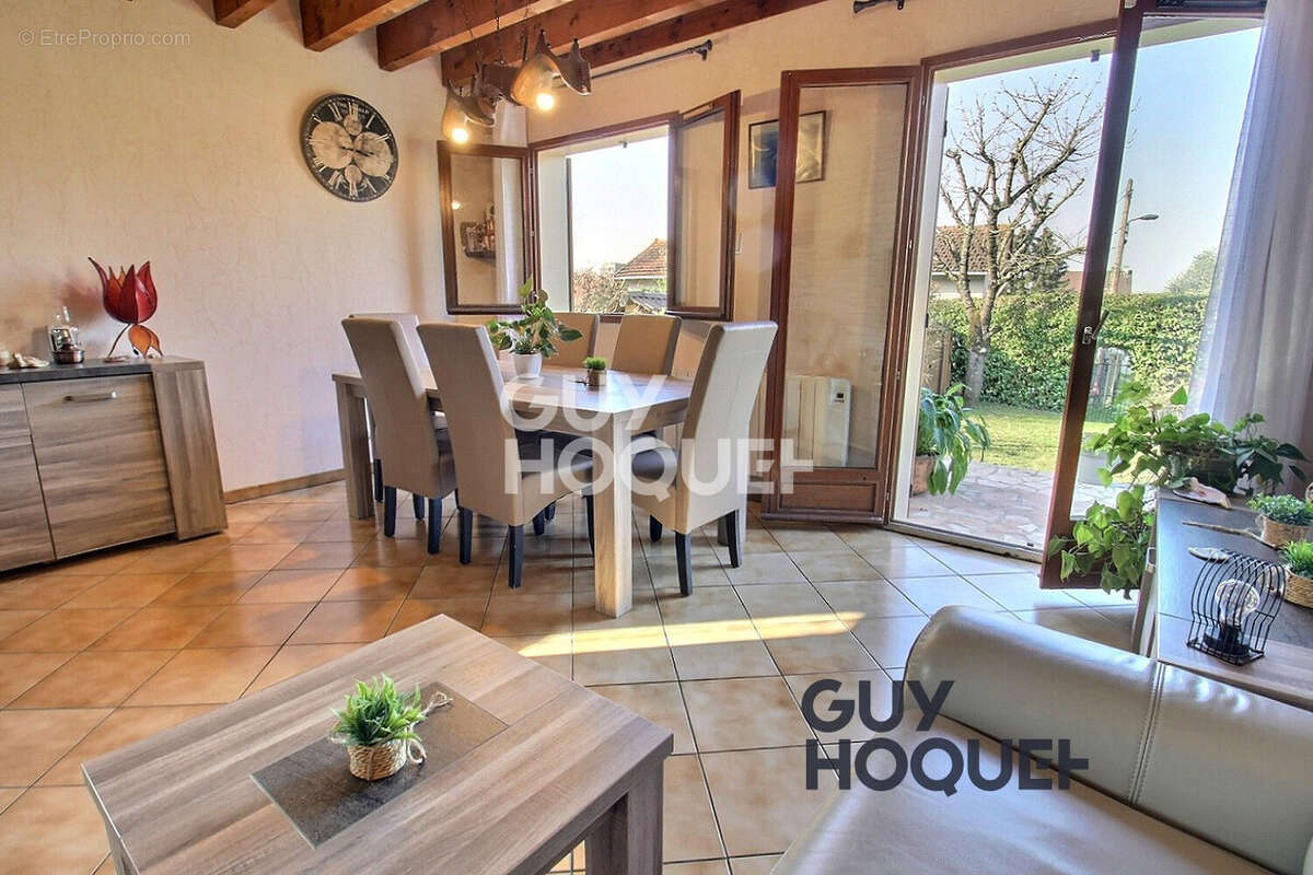 Maison à LIMEIL-BREVANNES