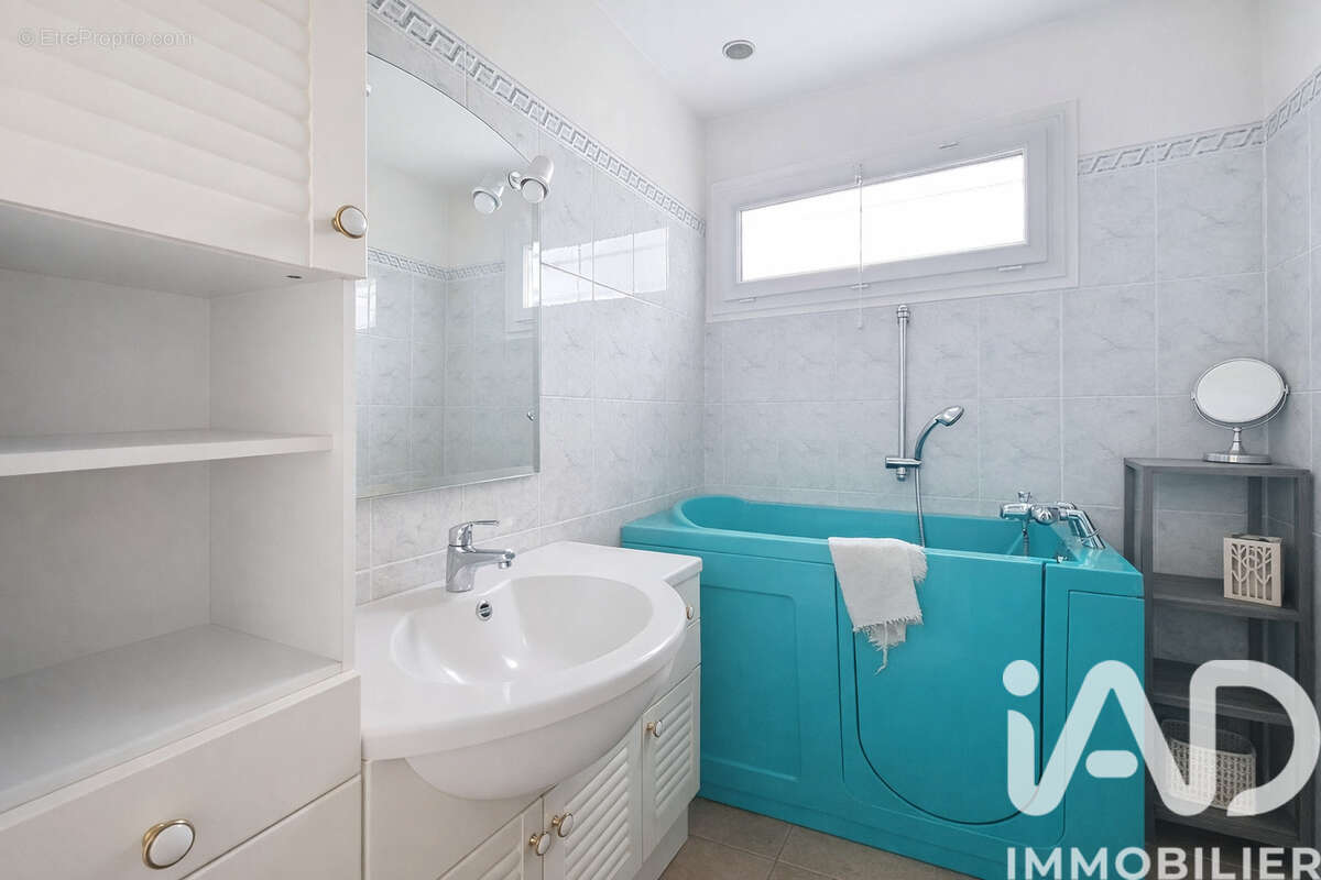 Photo 8 - Maison à LE PERRAY-EN-YVELINES