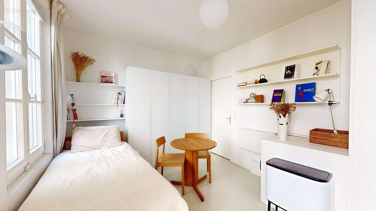 Appartement à PARIS-6E