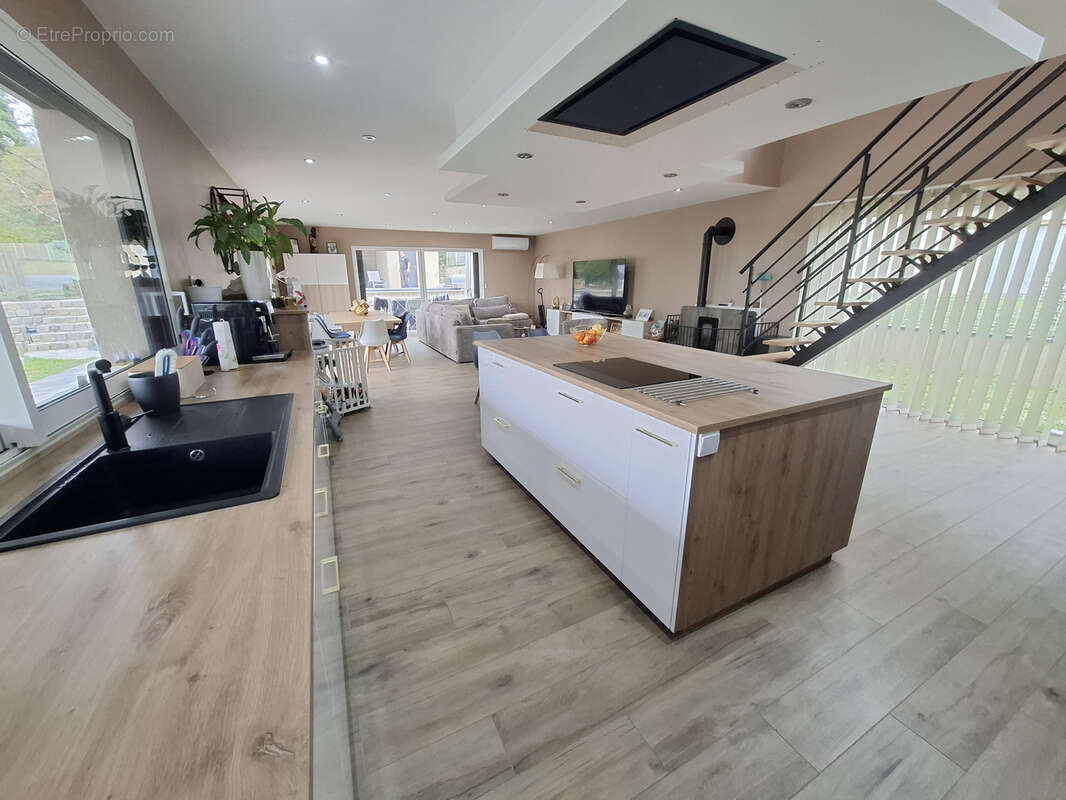 Maison à SAINT-PIERRE-DE-BOEUF