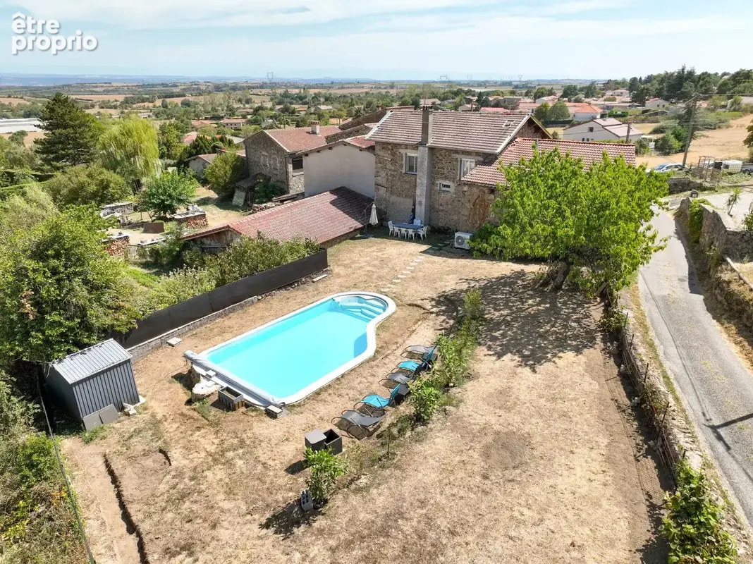 Maison 8 pièces 225 m² à vendre à Peaugres (07340) - photo 8