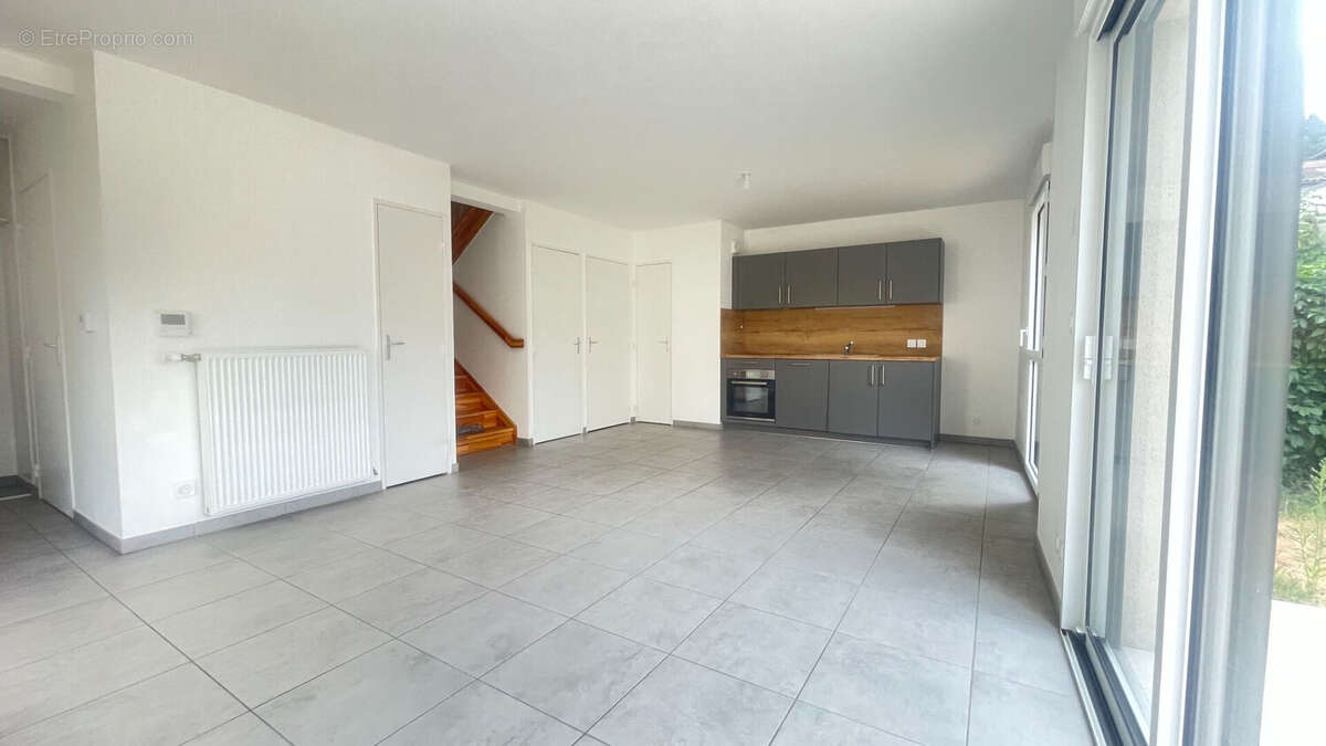 Maison Vienne 4 pièce(s) 82 m2 - photo 2