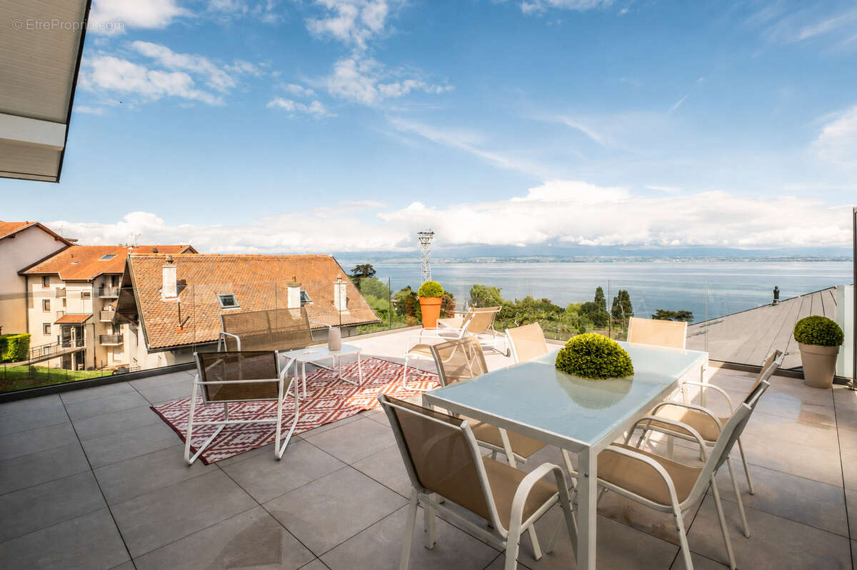Appartement à EVIAN-LES-BAINS