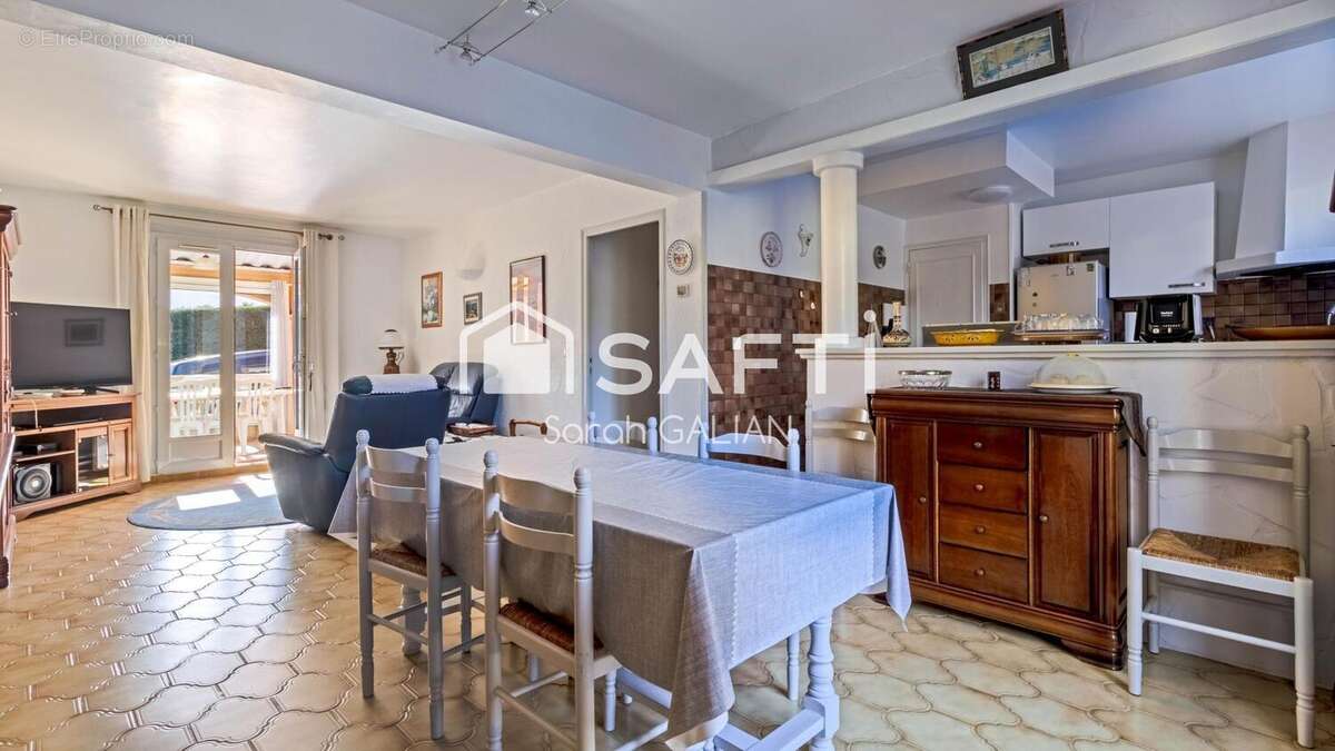 Photo 4 - Maison à ROQUEBRUNE-SUR-ARGENS