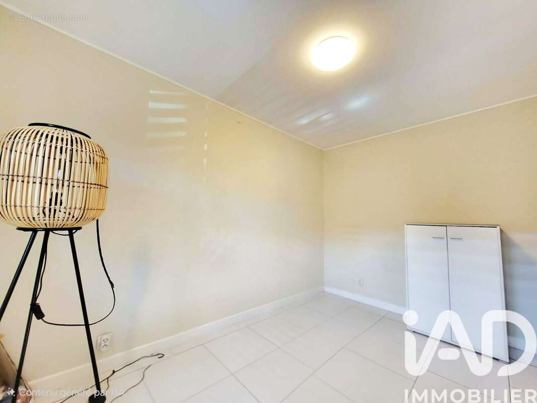 Appartement 72 m² à Roncourt  - photo 4