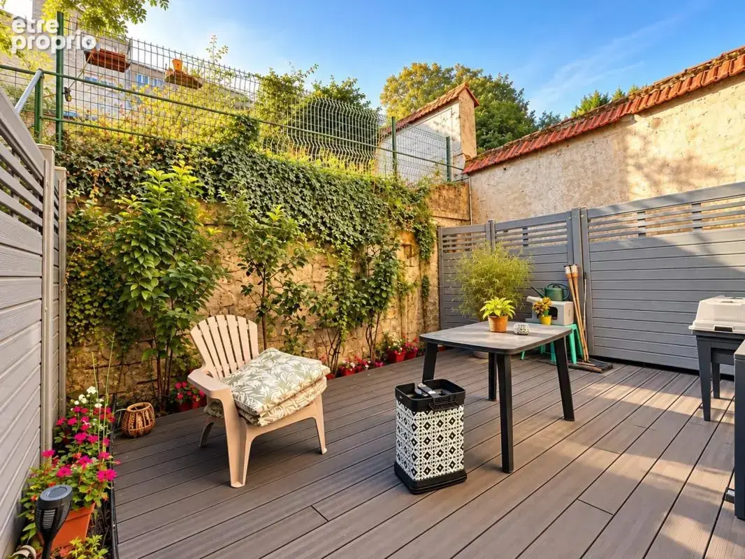VERDUN – Superbe T2 rénové de 46m² avec terrasse de 22 m² sans vis-à-vis - photo 5