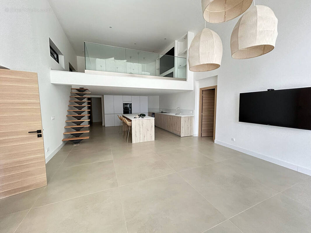 Photo 1 - Appartement à SAINT-CHAMOND