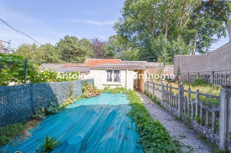 Le Cateau 59360 - Maison à rafraichir avec garage & jardin clos - photo 14