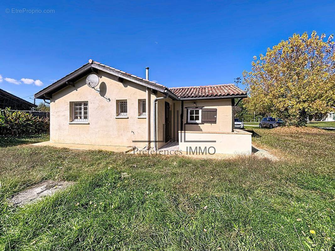 Maison à LERM-ET-MUSSET