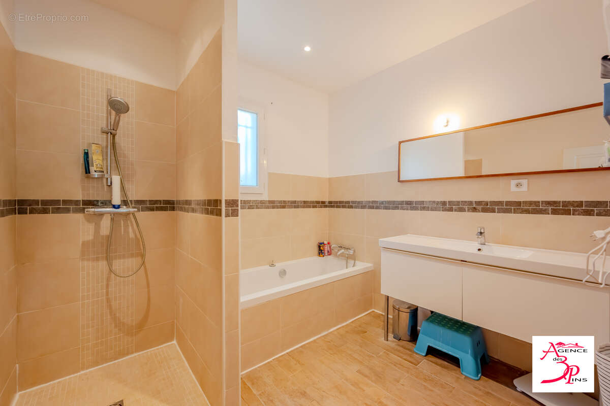 Maison 91 m² à Pierrefeu-Du-Var  - photo 9