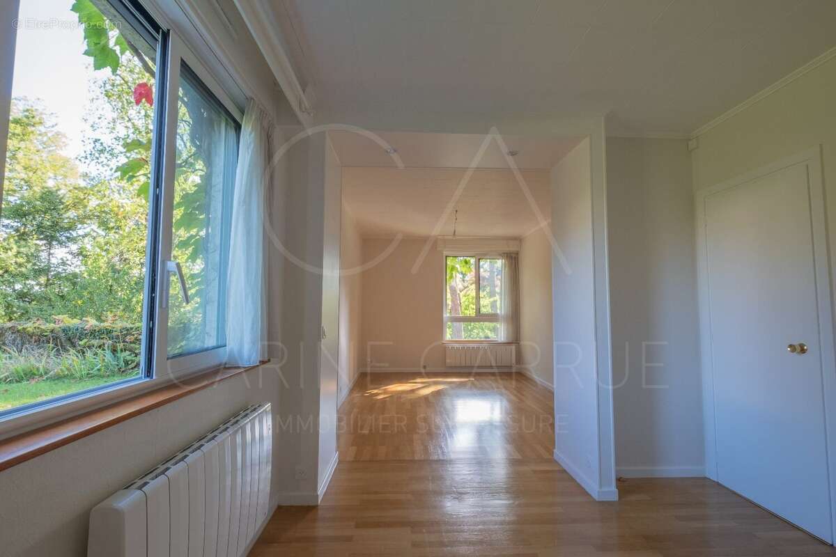 Appartement à CRAPONNE