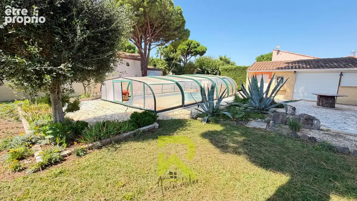 Grau d’Agde   Authentique propriété languedocienne avec piscine sur 1 561 m2 de terrain - photo 11