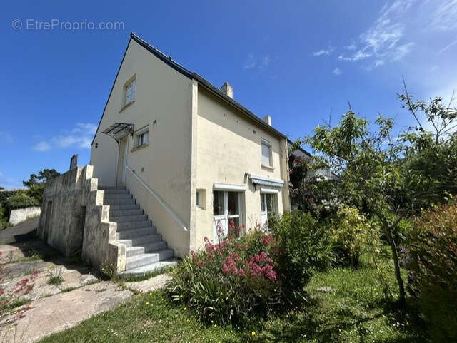 Erquy - proche centre - maison de 118m2 habitables - photo 2