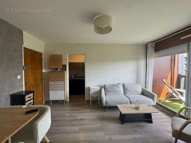 Appartement À Vendre - photo 3