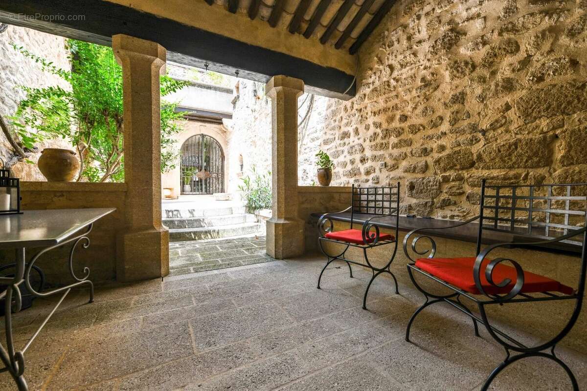 Maison à UZES