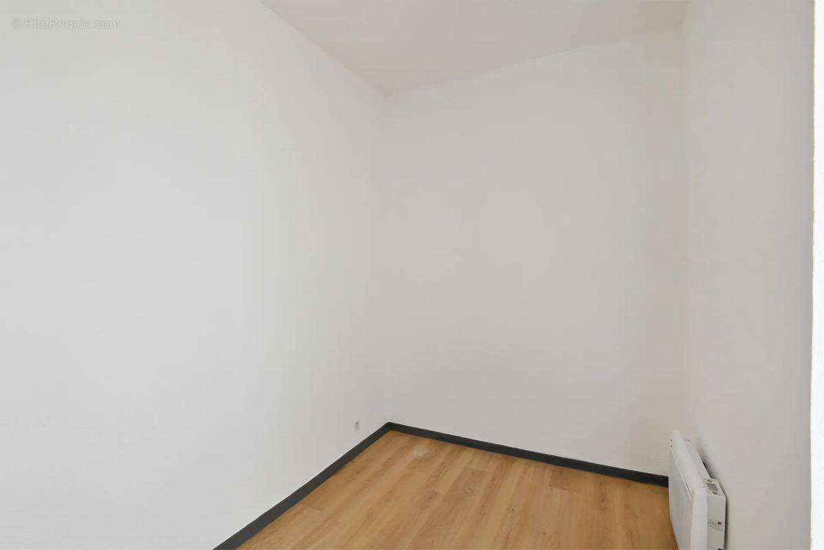 Appartement 1 pièce de 24 m² à Nîmes - photo 6