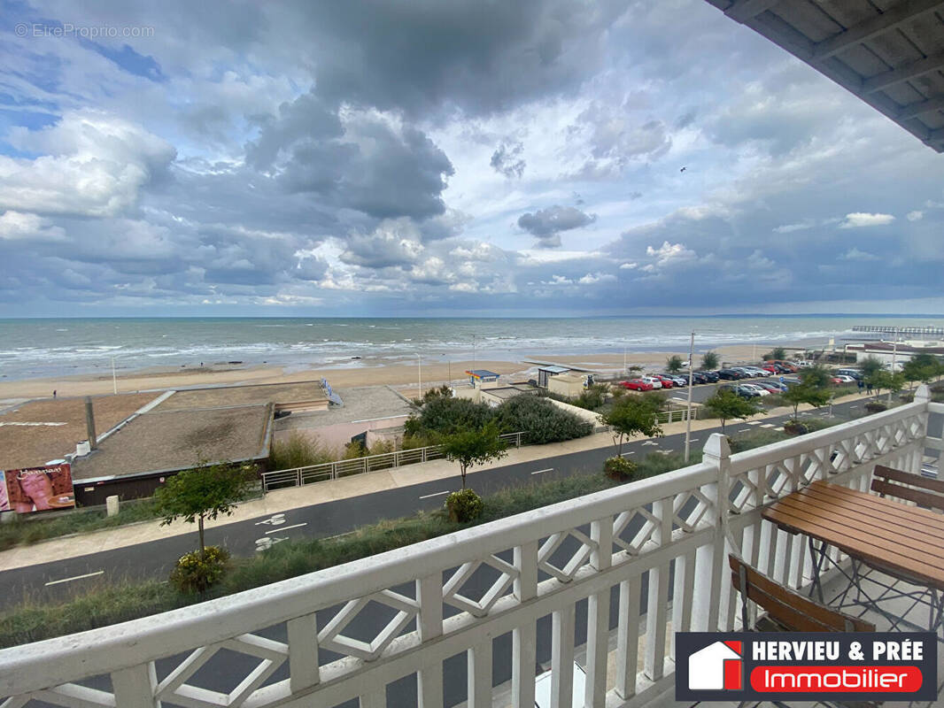 Appartement à LUC-SUR-MER