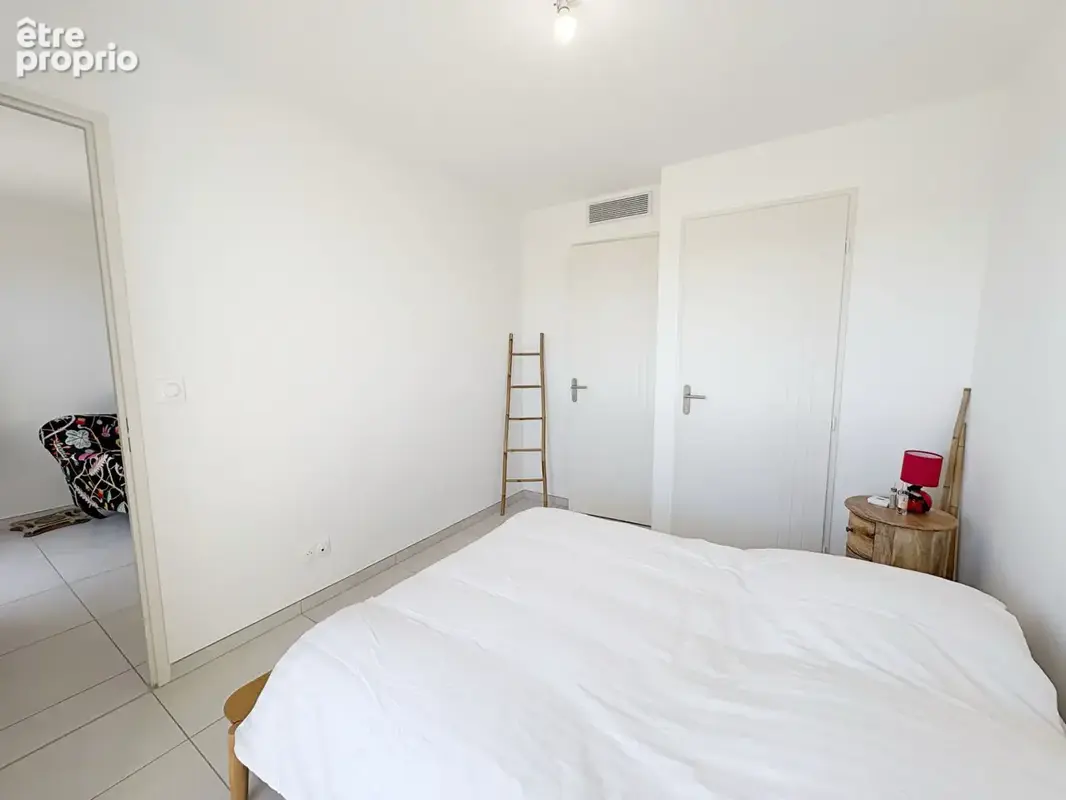 HYERES - Appartement T4 - 83 m² - Terrasse 50 m² - Stationnements - photo 5