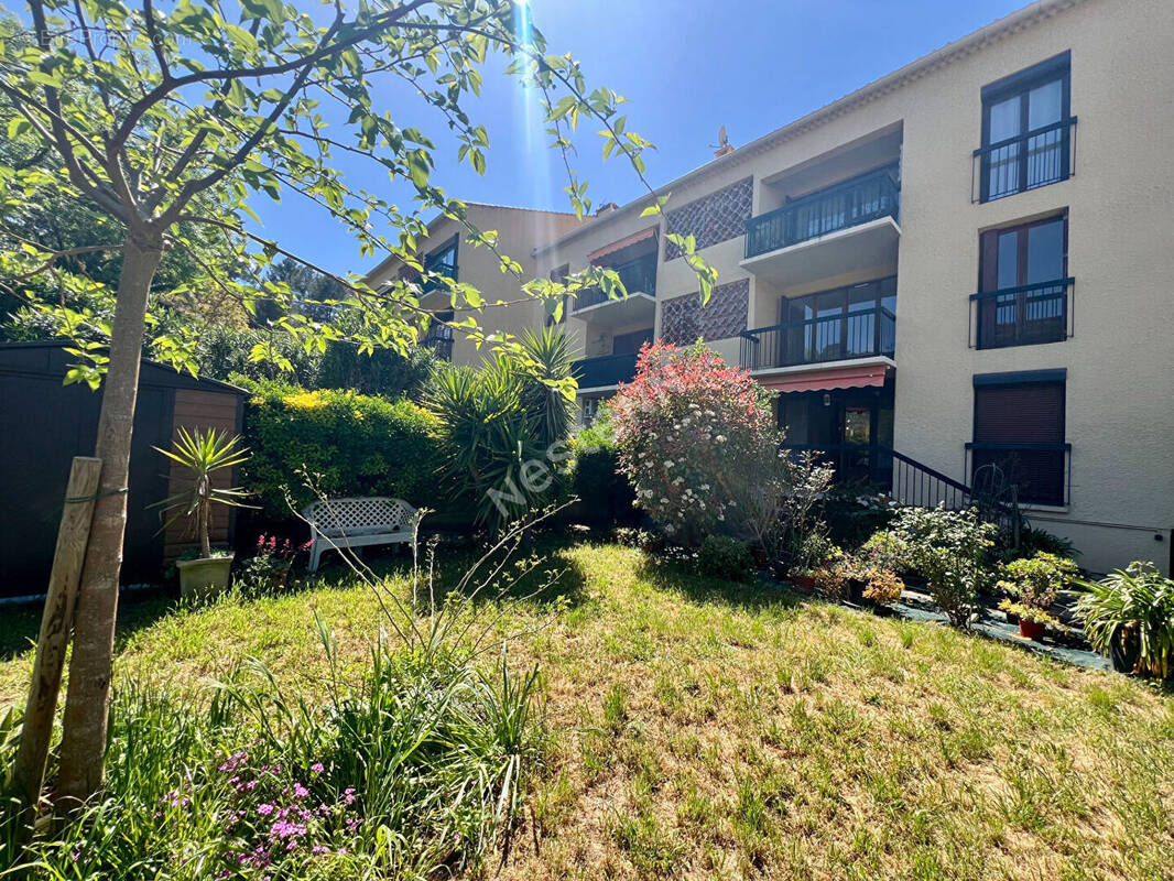 Appartement à SAINT-CYR-SUR-MER
