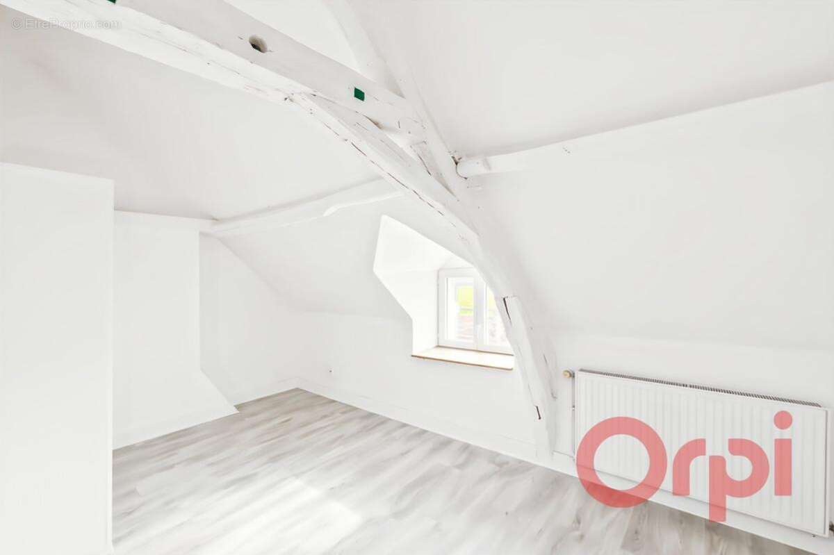 Maison à CHALIVOY-MILON