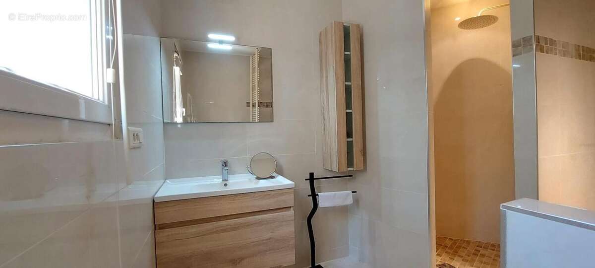 Maison à LA MOTTE