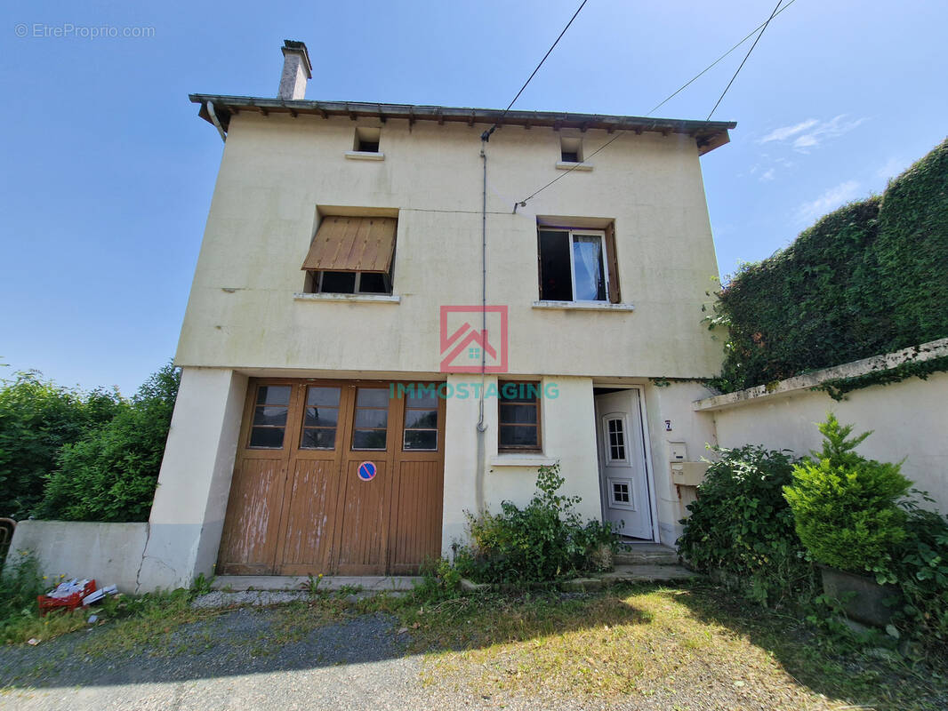 Maison à LACAUNE