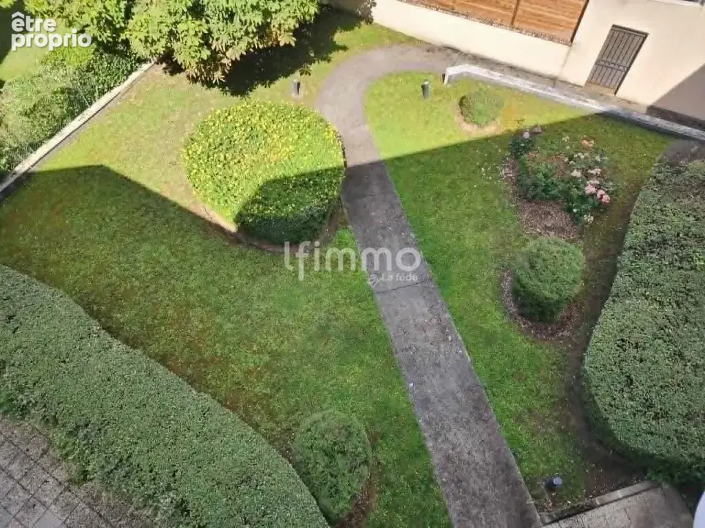 T3 au dernier étage avec balcon et vue dégagée - photo 5