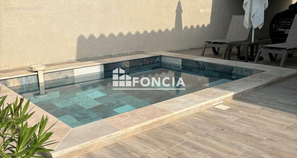 Maison à SAINT-MICHEL-D&#039;EUZET