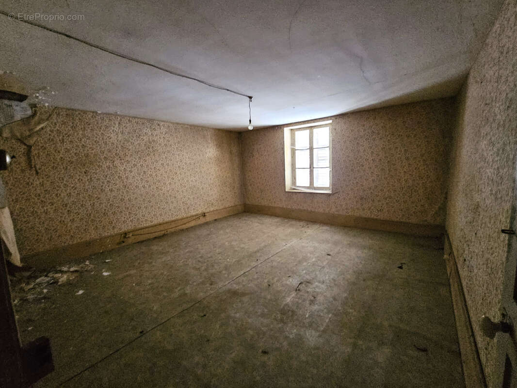 Maison à XERMAMENIL