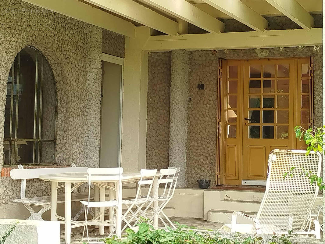 Maison à BELLERIVE-SUR-ALLIER