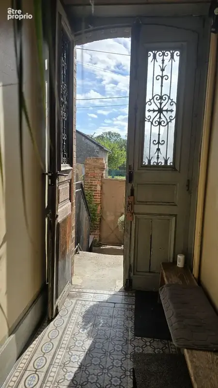 Vente occupee sans rente - maison de village de 83m2  avec jardin garage et cave - photo 14